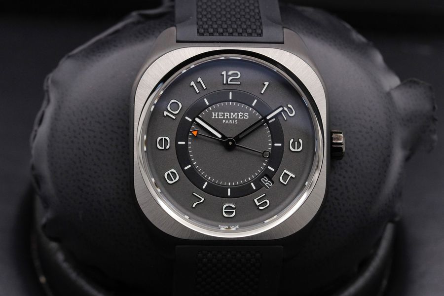 Hermes H08 W049428WW00